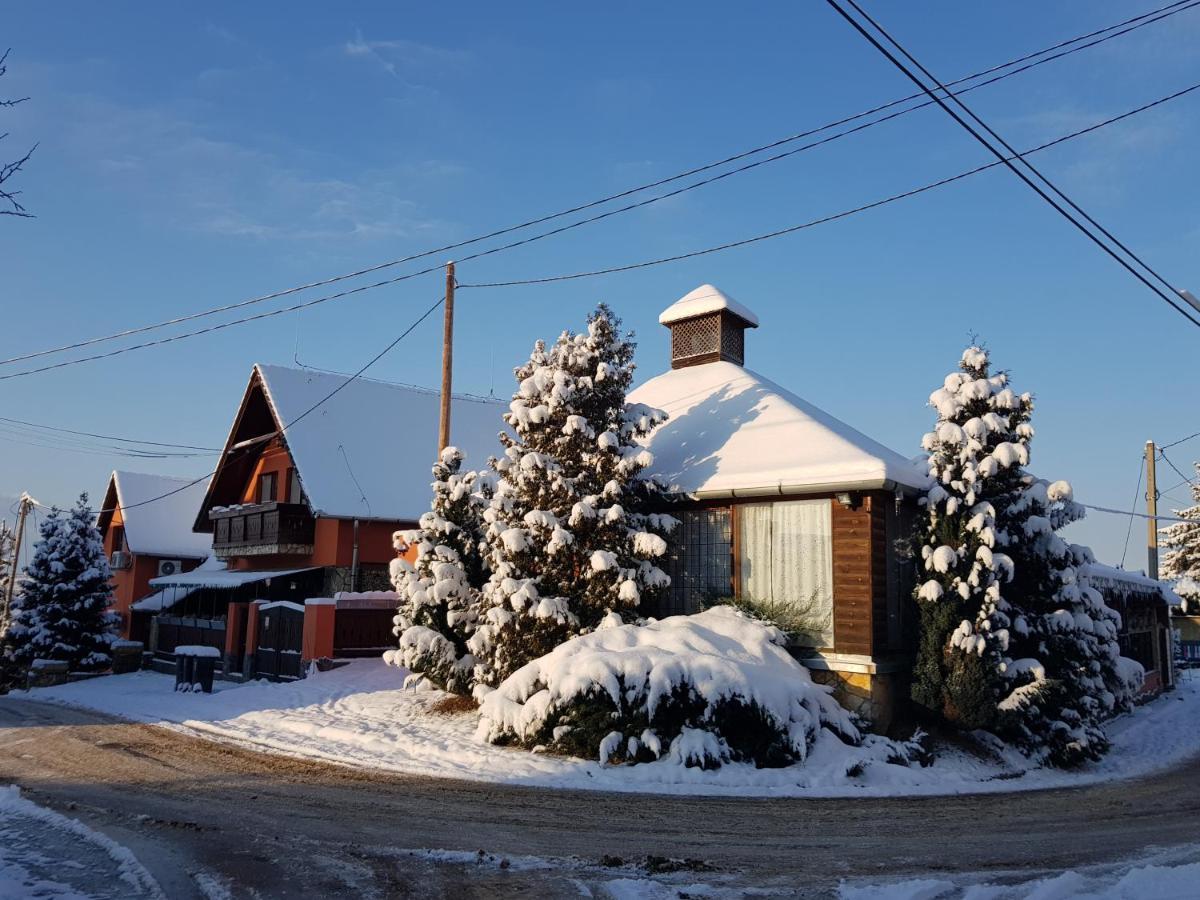 Legányi Apartmanház Eger Exterior foto